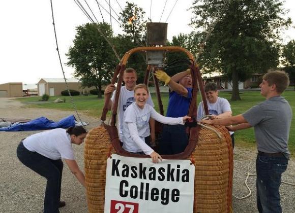 Student in hot air baloon